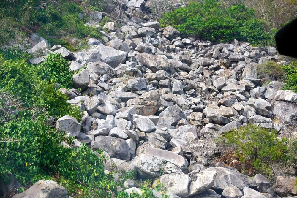 Large basalt boulders